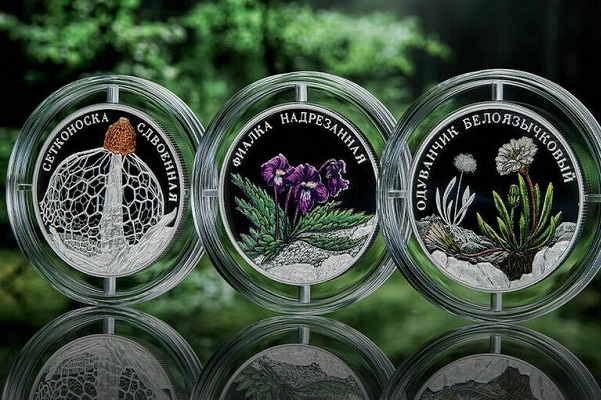 Банк России выпустил двухрублевые монеты с изображением редких растений