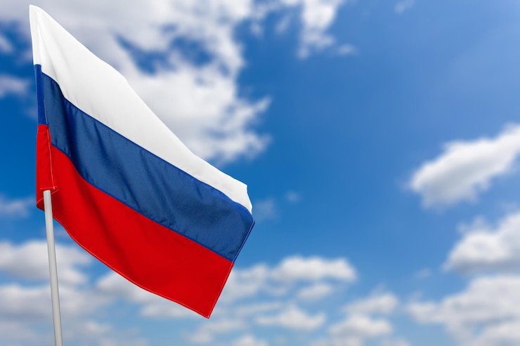 Школы оснастят российскими флагами