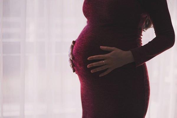В Роспотребнадзоре рассказали о последствии после COVID-19 при беременности