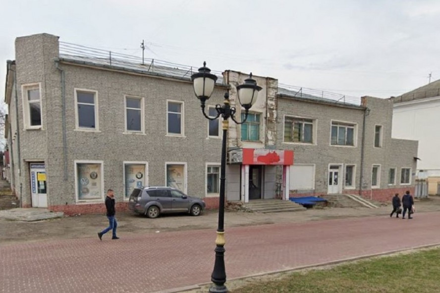 В Тамбове у железнодорожного вокзала продают здание, где когда-то располагался ресторан
