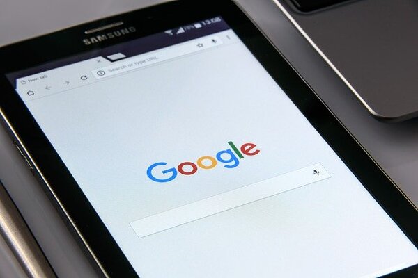 Россияне не смогут скачать или обновить платные приложения в Google Play