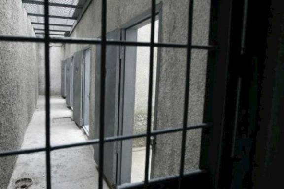 Отсидевший в тюрьме житель Казахстана жил на автобусной остановке в Тамбове 