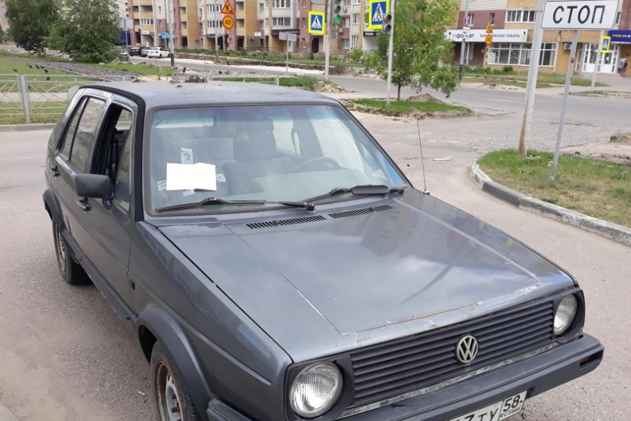 В Тамбове ищут владельца брошенного Volkswagen