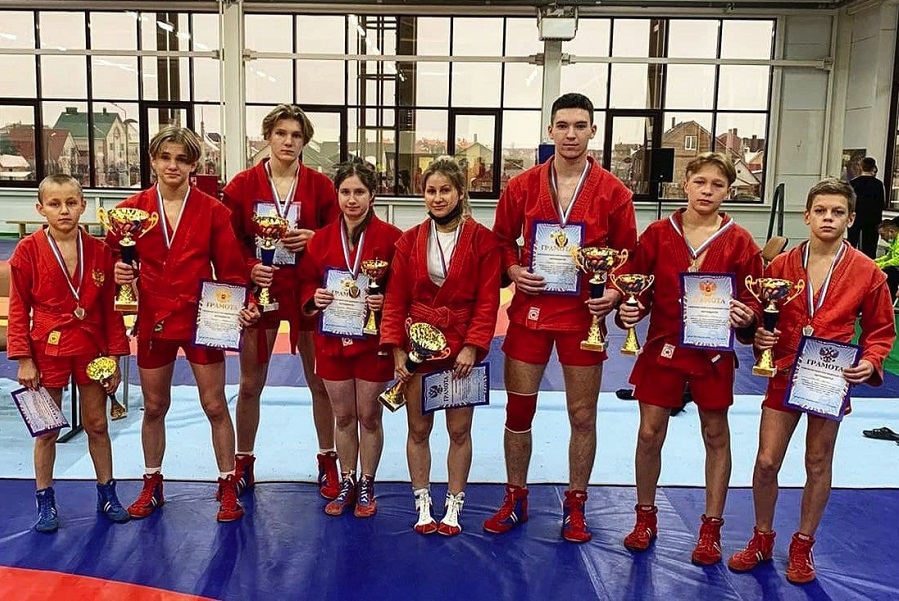 Тамбовчане завоевали восемь медалей на областном турнире по самбо памяти Самойлова