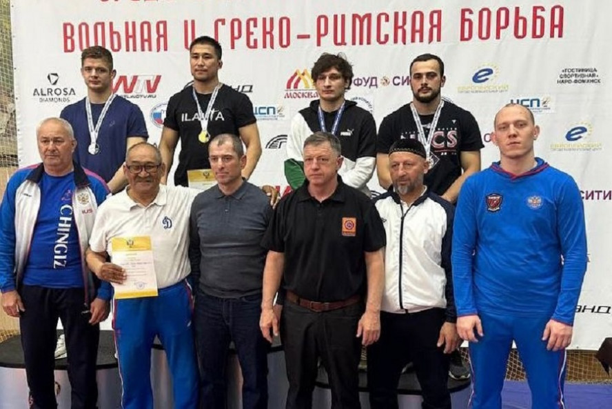 Тамбовчанин завоевал "бронзу" на чемпионате России по вольной борьбе