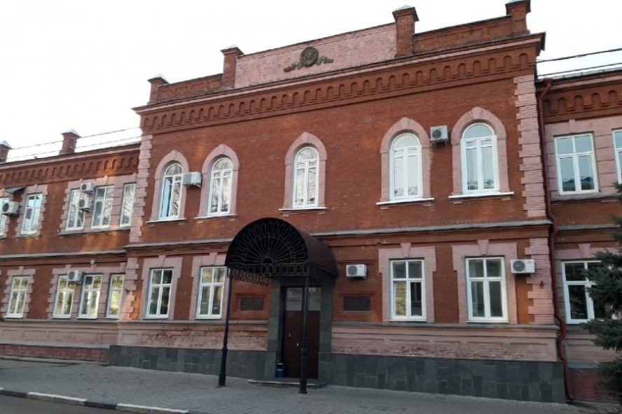 Прокуратура взыскала 800 тыс. рублей в пользу слесаря, получившего тяжёлые травмы на производстве