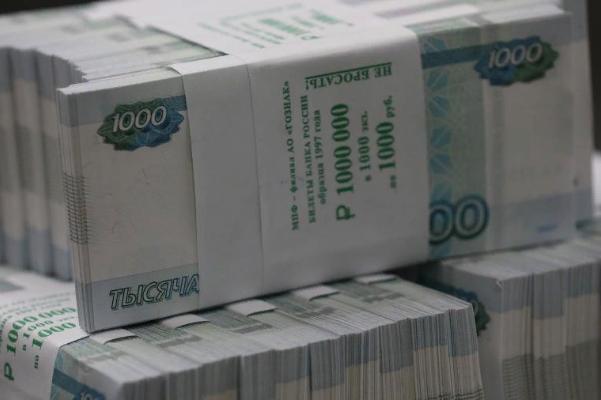 На борьбу с коронавирусом в следующем году потратят 2 трлн рублей