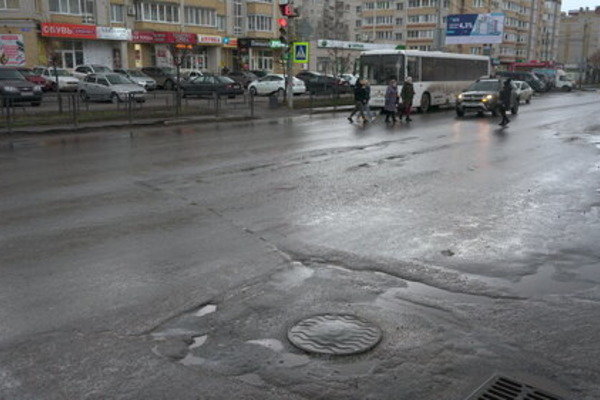В Тамбове за 67 млн рублей отремонтируют два участка дороги на улице Чичерина