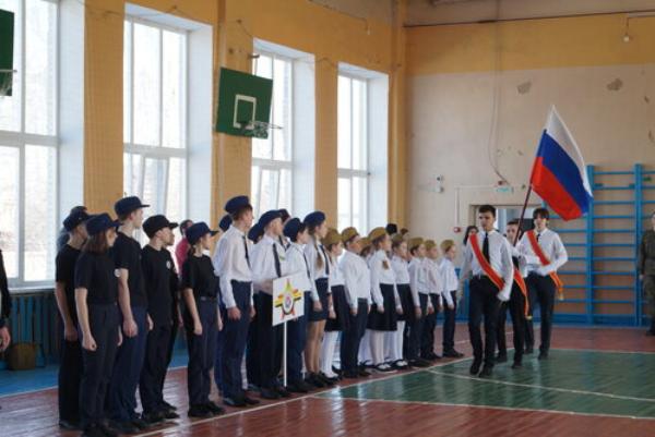 Тамбовские школьники приняли участие в военно-спортивной игре "Зарница"