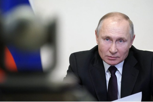 Владимир Путин призвал смягчить "ценовые удары" по россиянам