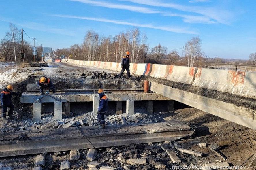 В Сосновском районе приступили к капитальному ремонту двух мостов через реку Ламочка