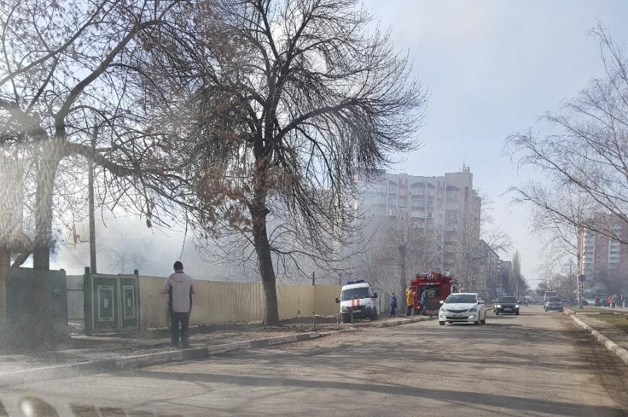 Центр Тамбова заволокло дымом из-за пожара