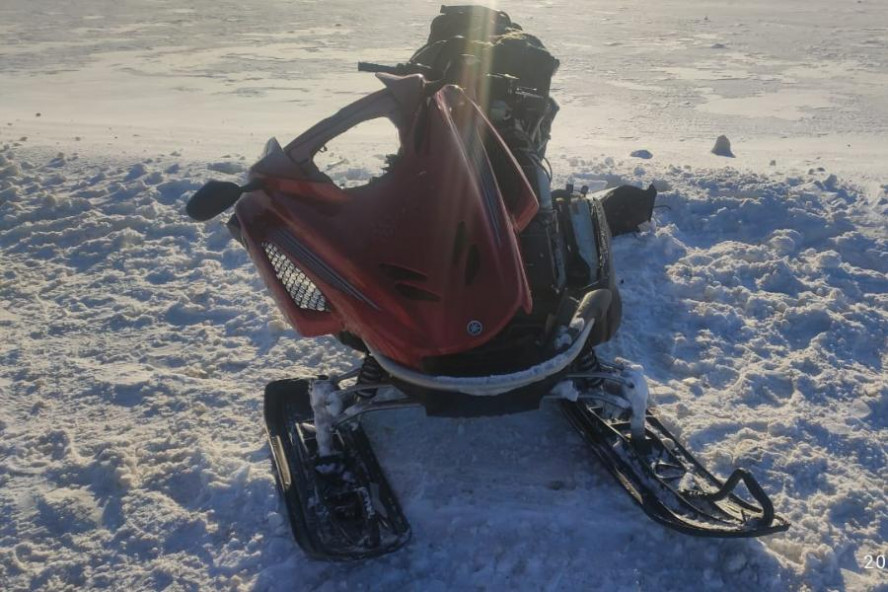 В Тамбовской области снегоход врезался в автомобиль: есть погибший
