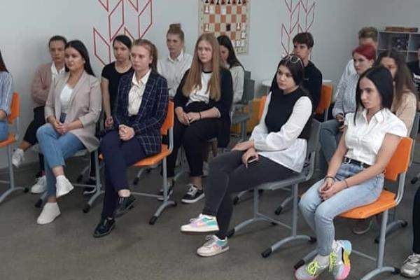 Глава Рассказовского района провёл открытый урок для старшеклассников