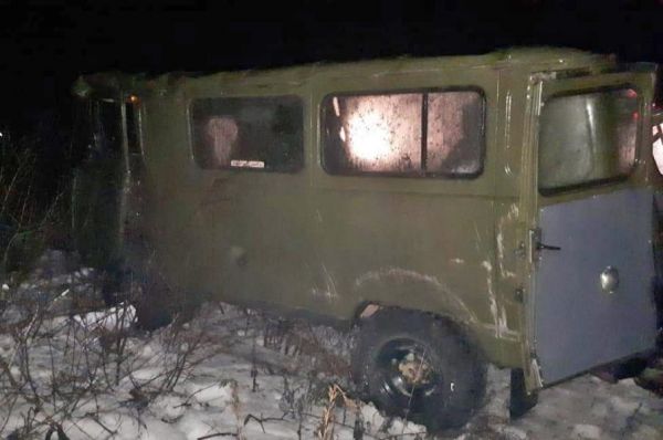 В Сосновском районе "УАЗ" перевернулся в кювет: пострадали четыре человека