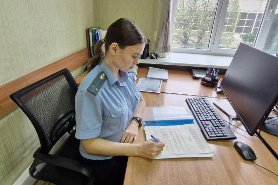 За долги по налогам тамбовчанину ограничили выезд за пределы РФ