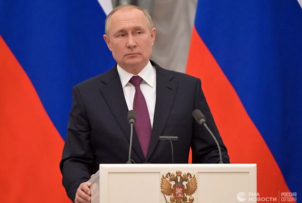 Путин пообещал увеличить соцвыплаты, пенсии и прожиточный минимум