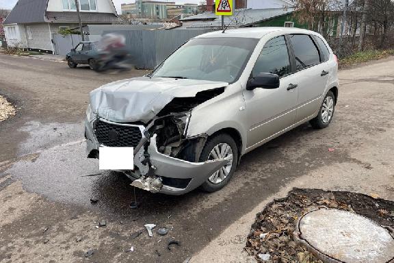 На улице Социалистическая в Тамбове столкнулись два автомобиля