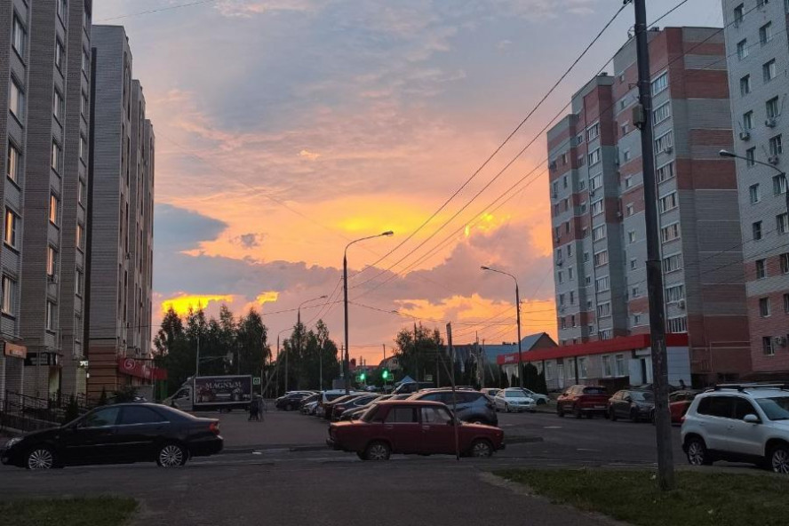 Ночной обзор: массированный удар по Украине, новые школьные автобусы в Тамбовской области, единая выплата за долгий брак