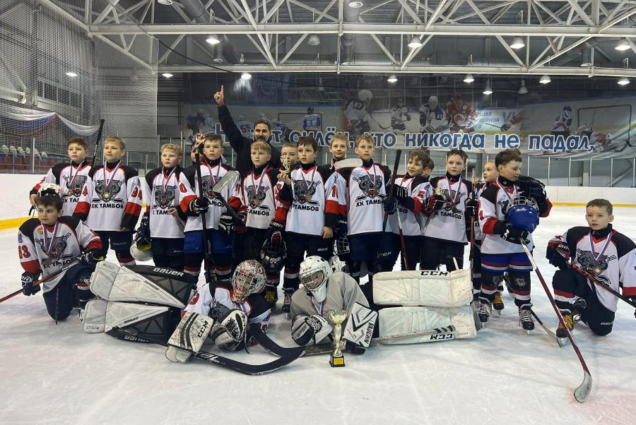 Юные хоккеисты из Тамбова завоевали "золото" на турнире "Апрельская шайба"