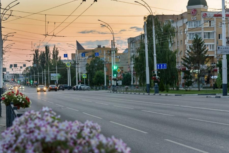 Итоги дня: строительство очистных для Дома соцобслуживания "Родные люди", кредиты тамбовчан на 26,1 млрд рублей, аварийная лестница в Мичуринске