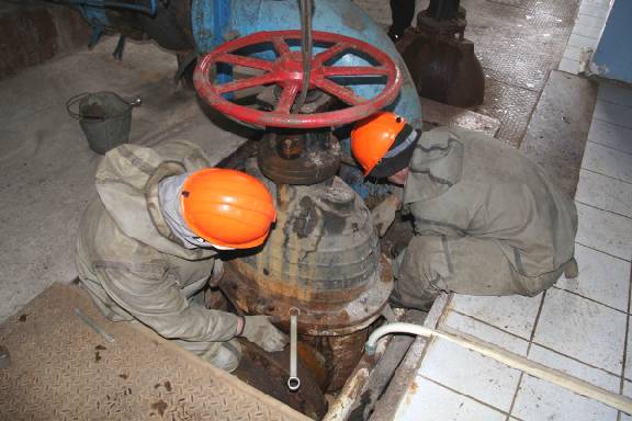 Тамбовские коммунальщики отремонтировали за неделю 16 артезианских скважин