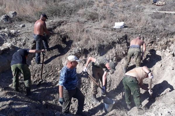 Тамбовские поисковики нашли на Керченском полуострове три солдатских медальона