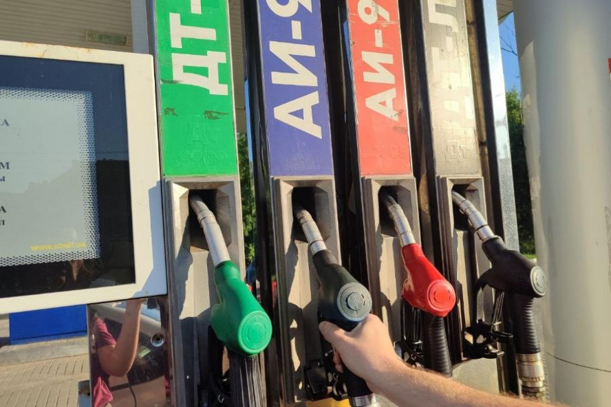 На заправках "Роснефть" в Тамбовской области увеличен лимит на продажу бензина АИ-92