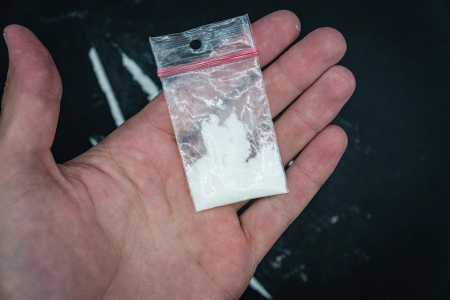 За выходные в Тамбовской области обнаружили несколько "закладок" с наркотиками