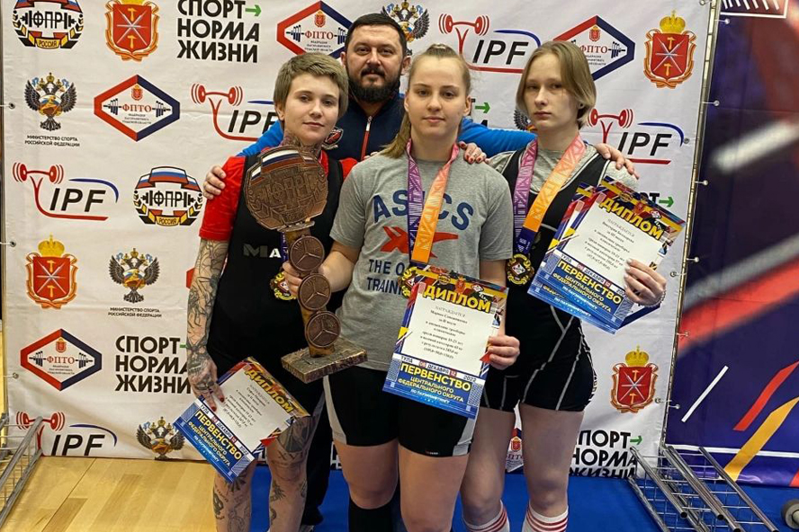 Тамбовские пауэрлифтеры стали призёрами турнира в Тульской области
