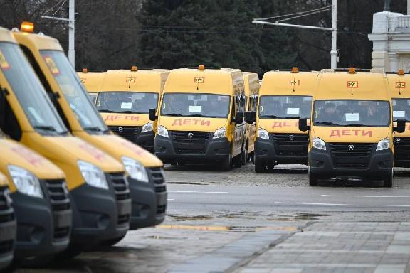 В Тамбовскую область поставлено 55 новых школьных автобусов и 7 автомобилей скорой помощи