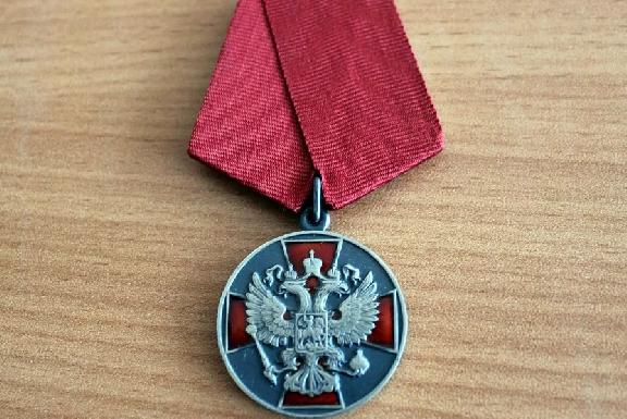 Тамбовский тракторист-машинист награждён медалью ордена 
