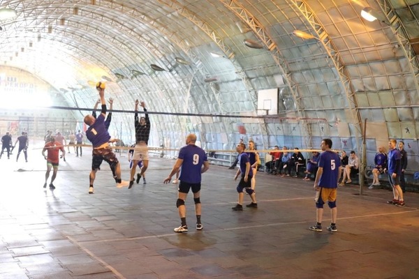 В Котовске прошли соревнования по волейболу среди подразделений МЧС