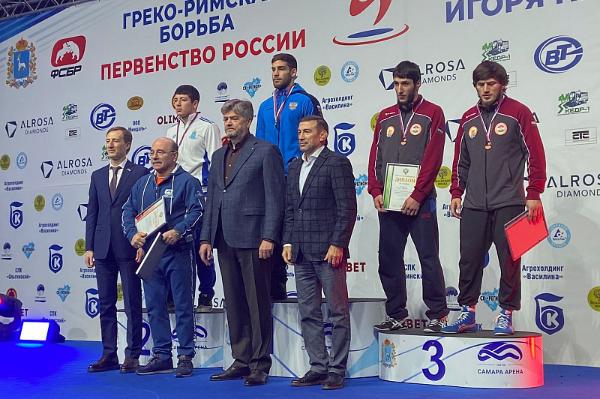 Тамбовчанин завоевал "золото" на первенстве России по греко-римской борьбе