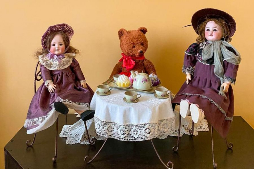 В Тамбове открылась выставка антикварных кукол