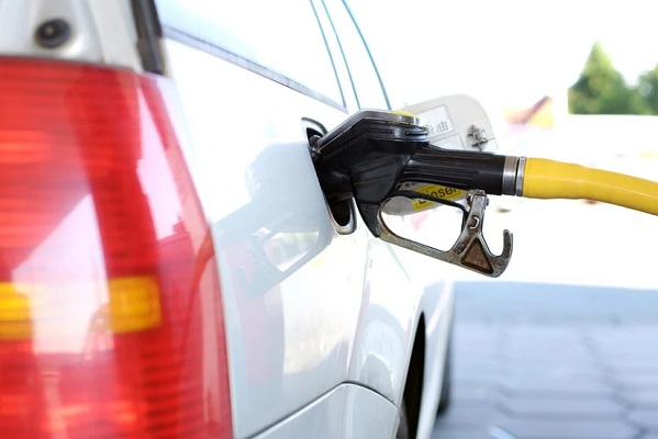 Биржевые цены на бензин вновь обновляют исторические максимумы