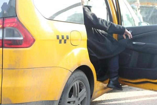 Водителям с судимостью запретили работать в общественном транспорте и такси