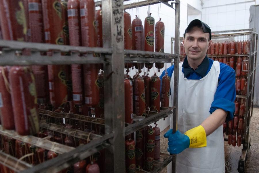 В преддверии 75-летия Победы МПК “Максимовский” снизил цены на мясную продукцию