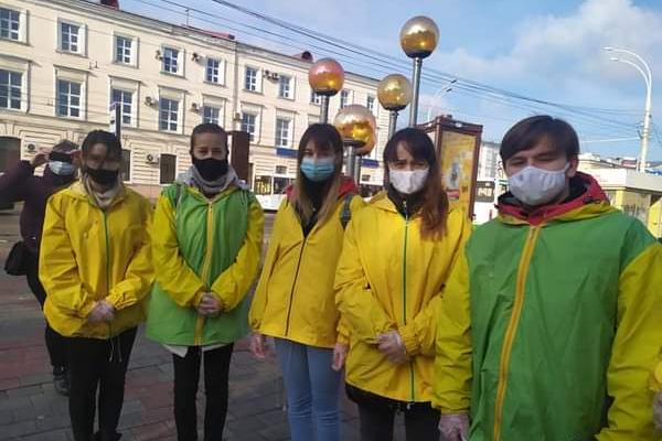 Волонтеры ТГУ провели рейд по ношению масок в автобусах