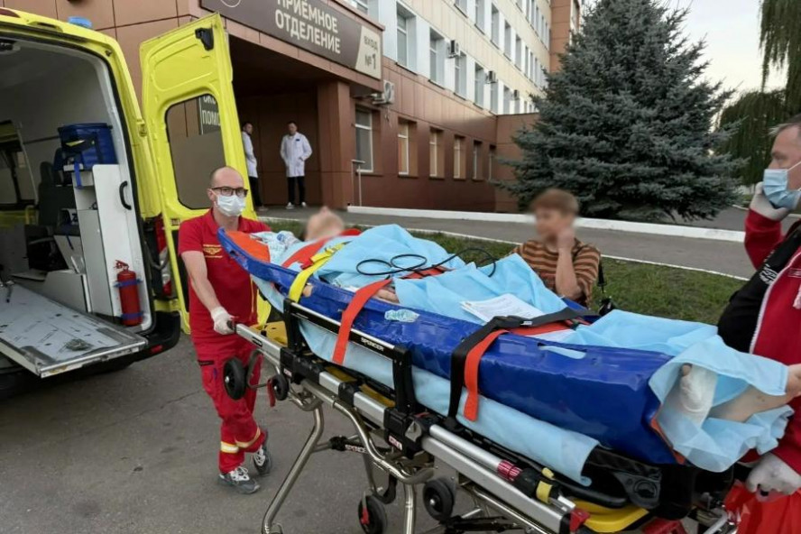Десять пострадавших при атаке БПЛА на склад в Котовске направлены на лечение в Москву