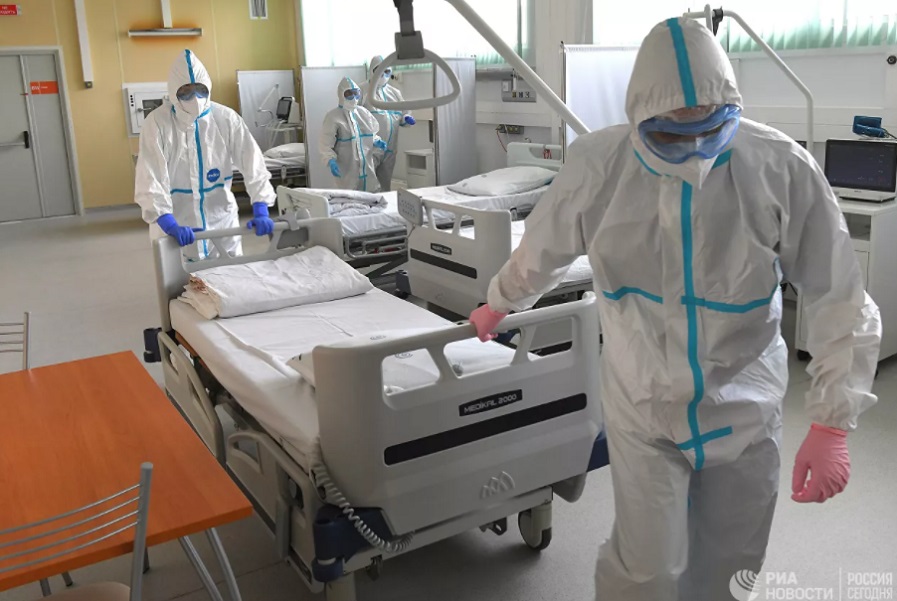 В России снизилась заболеваемость и смертность от коронавируса среди пожилых