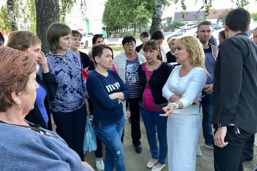 Глава Тамбова обсудила с жителями проблему с горячей водой в многоэтажке на Новикова-Прибоя