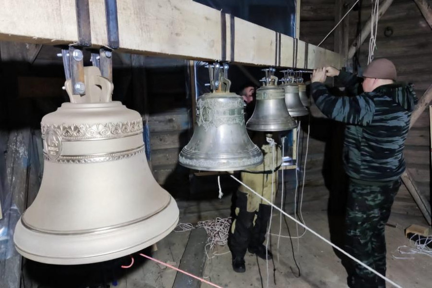 На старейший храм в Умётском районе установили колокола