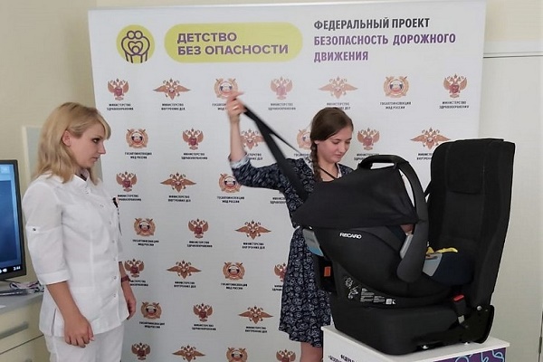 В Тамбовской области более 200 молодых мам стали участниками проекта "Детство без опасности"