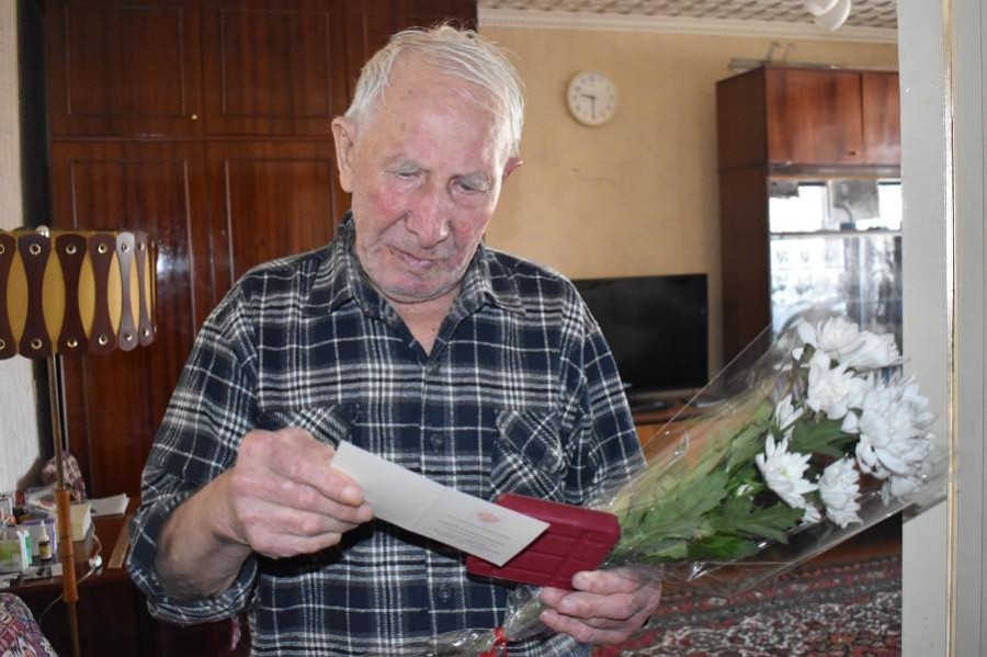 В Моршанске продолжают вручать ветеранам юбилейную медаль "75 лет Победы"