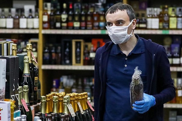 Минздрав предложил ограничить продажу крепкого алкоголя по всей России