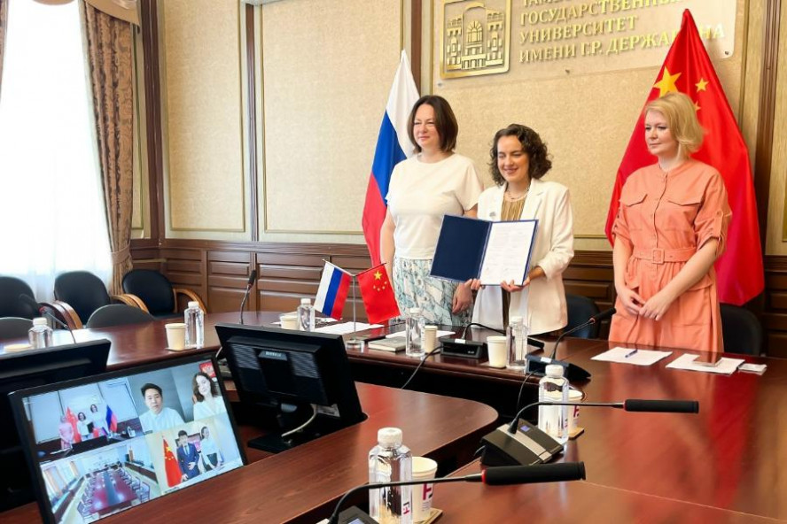 Державинский расширяет сотрудничество с Китаем 