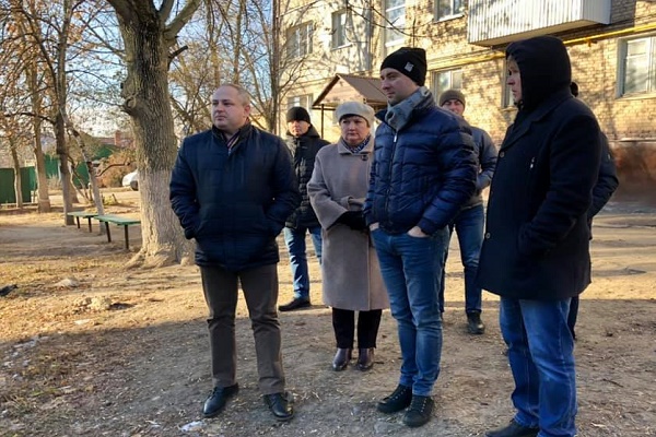 Максим Косенков в ходе субботнего объезда посетил дворы Тамбова