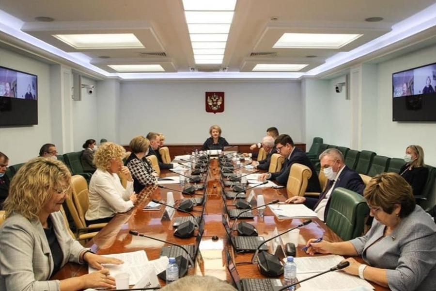Сенатор от Тамбовской области приняла участие в заседании комитета по науке