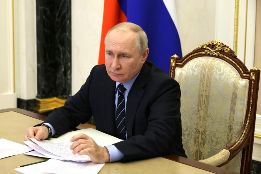 Владимир Путин поручил запретить наказывать бизнес за нарушения требований надзорных органов